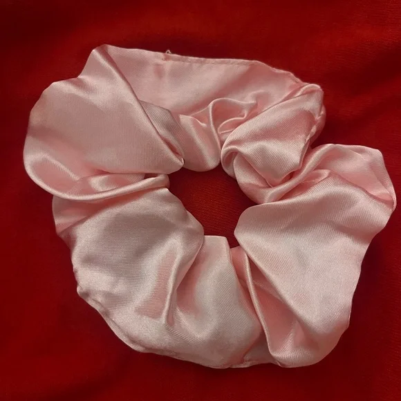 LED Light Up Hair Scrunchies for Women and Girls - LIMITED QUANTITIES - Picture 9 of 16